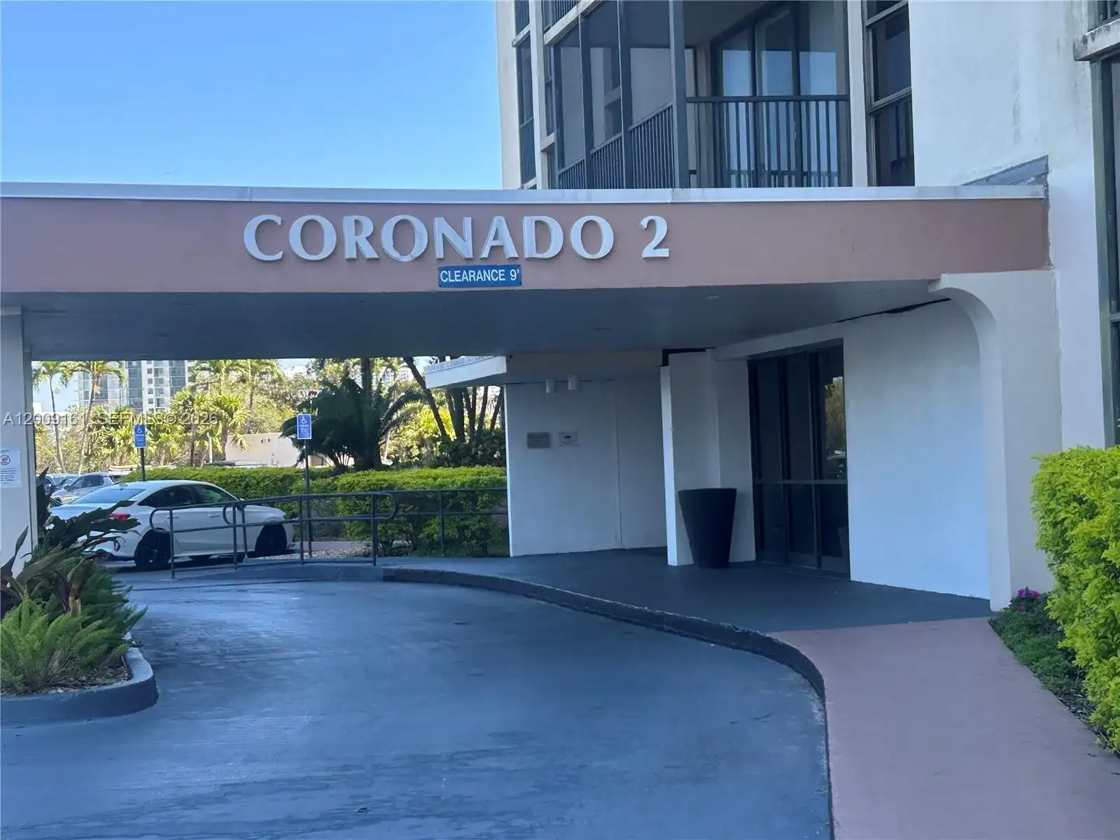 20301 W Country Club Dr # 1224, Aventura FL 33180 photo 5