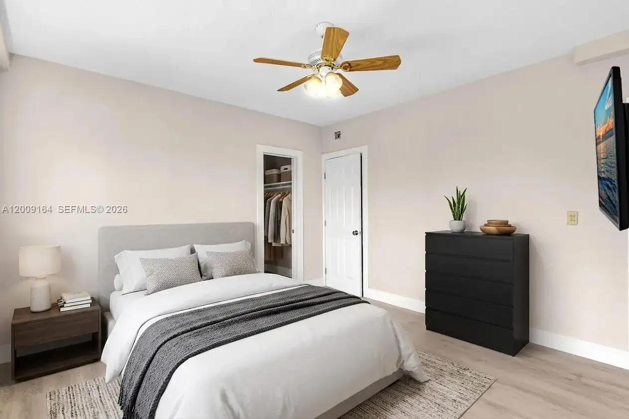 1165 Marseille Dr # 1, Miami Beach FL 33141 photo 5