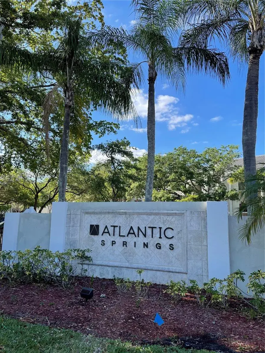 11211 W Atlantic Blvd # 102, Coral Springs FL 33071
