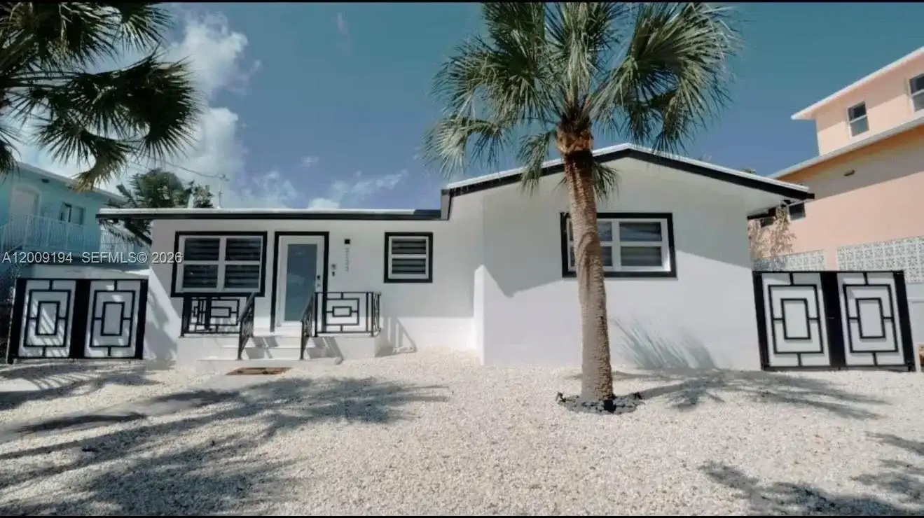2133 Yellowtail Dr, Marathon FL 33050