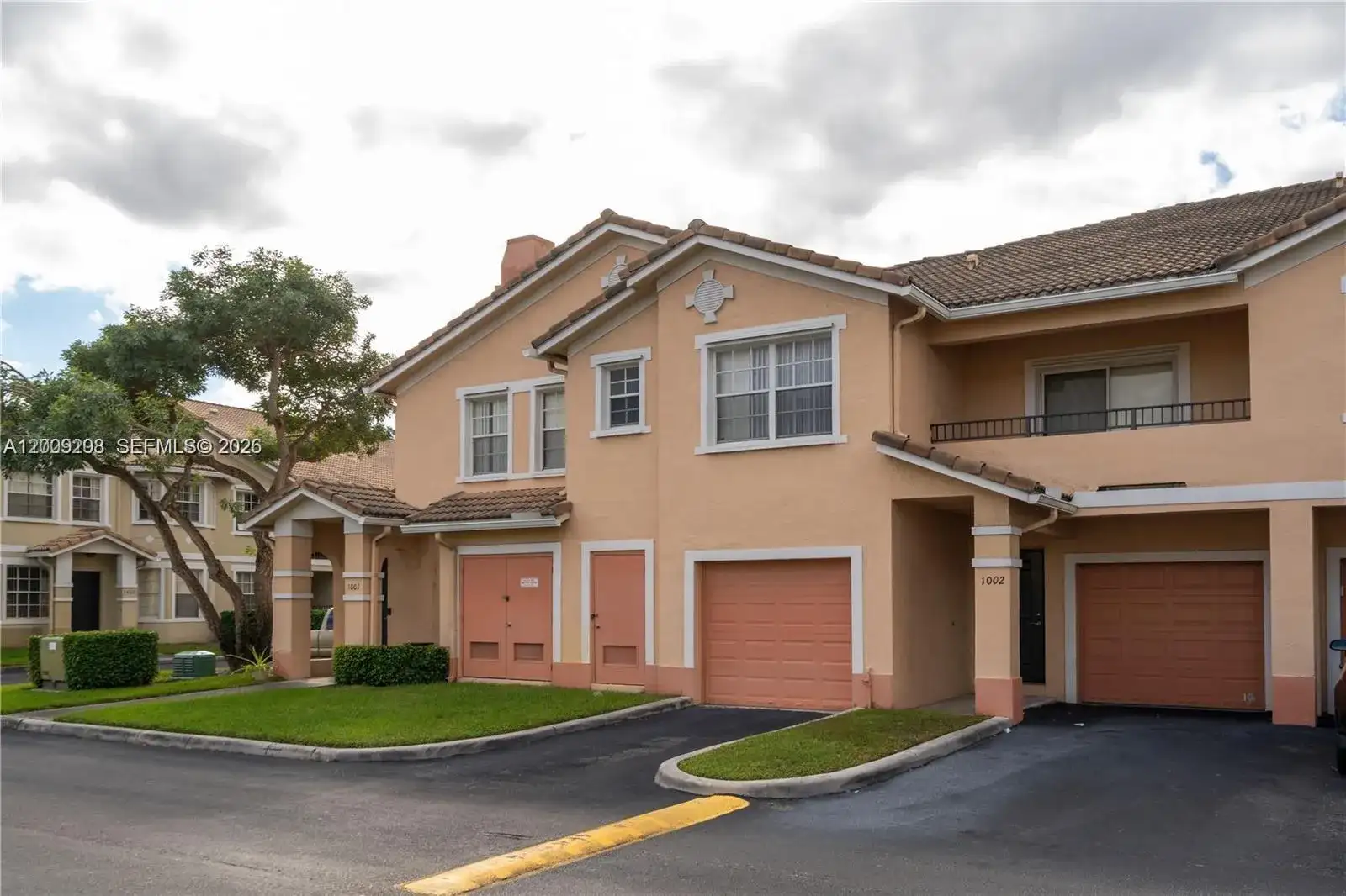 1002 Belmont Ln # 1002, North Lauderdale FL 33068 photo 2