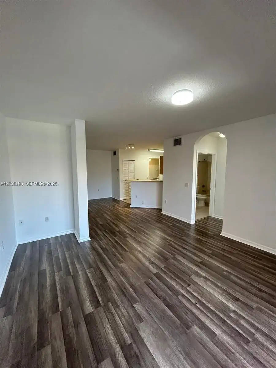 1002 Belmont Ln # 1002, North Lauderdale FL 33068 photo 4