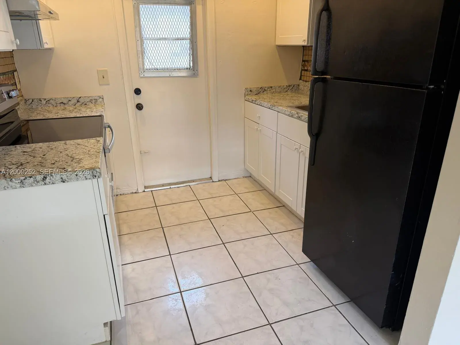 728 SW 7th St # 2, Hallandale Beach FL 33009