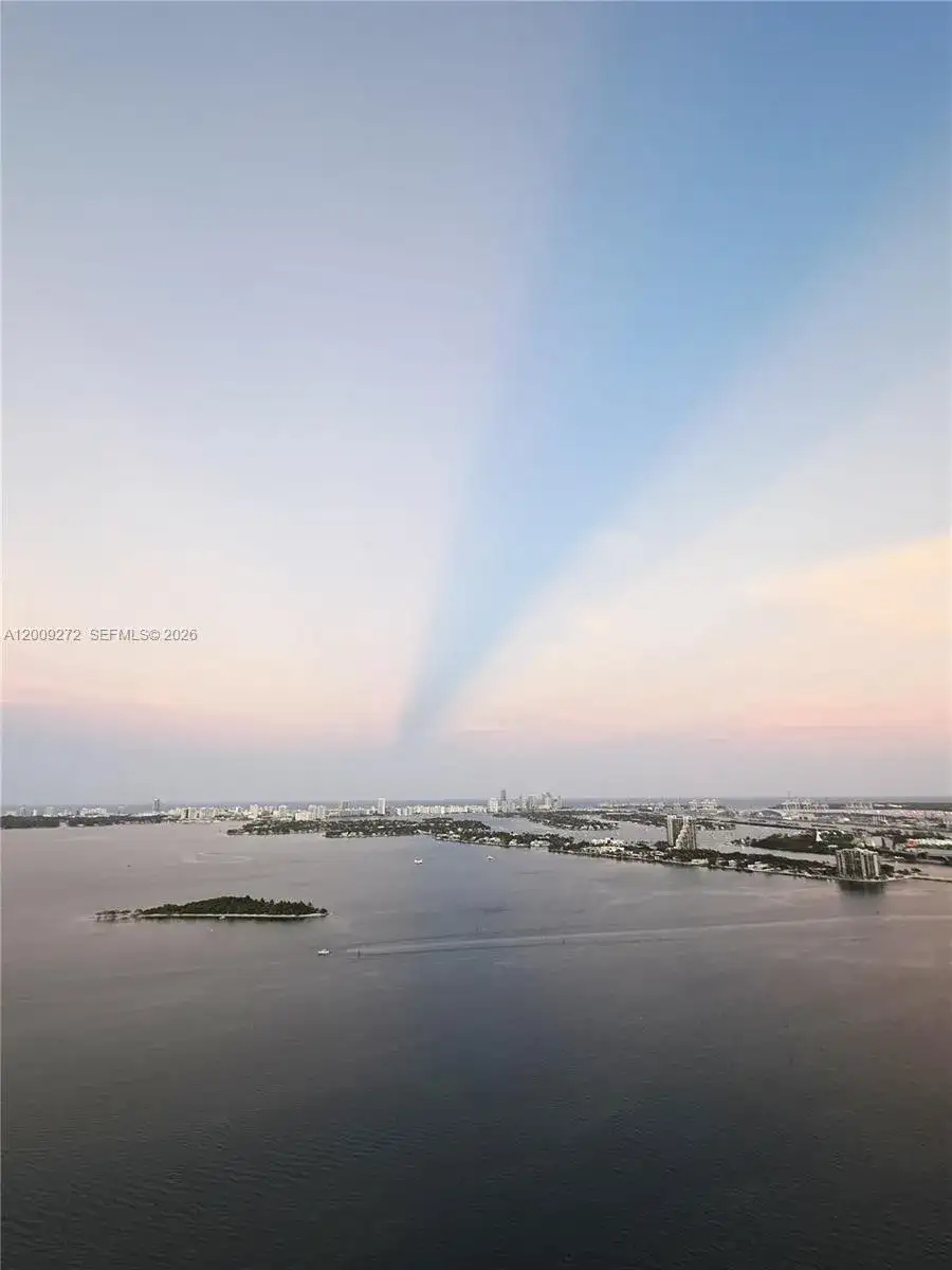 700 NE 24 St # 3903, Miami FL 33137 photo 2