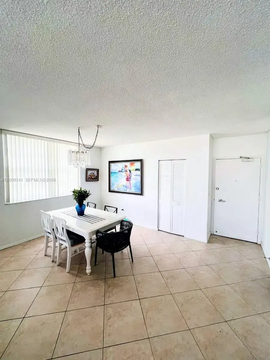 300 Bayview Dr # 915, Sunny Isles Beach FL 33160 photo 5