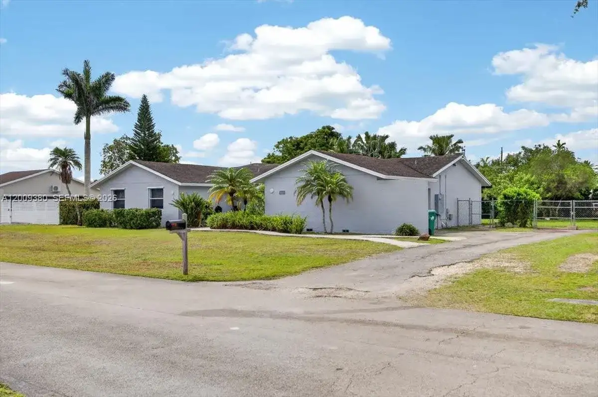16040 SW 283rd St, Homestead FL 33033 photo 3