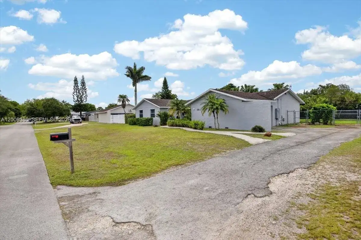 16040 SW 283rd St, Homestead FL 33033 photo 4