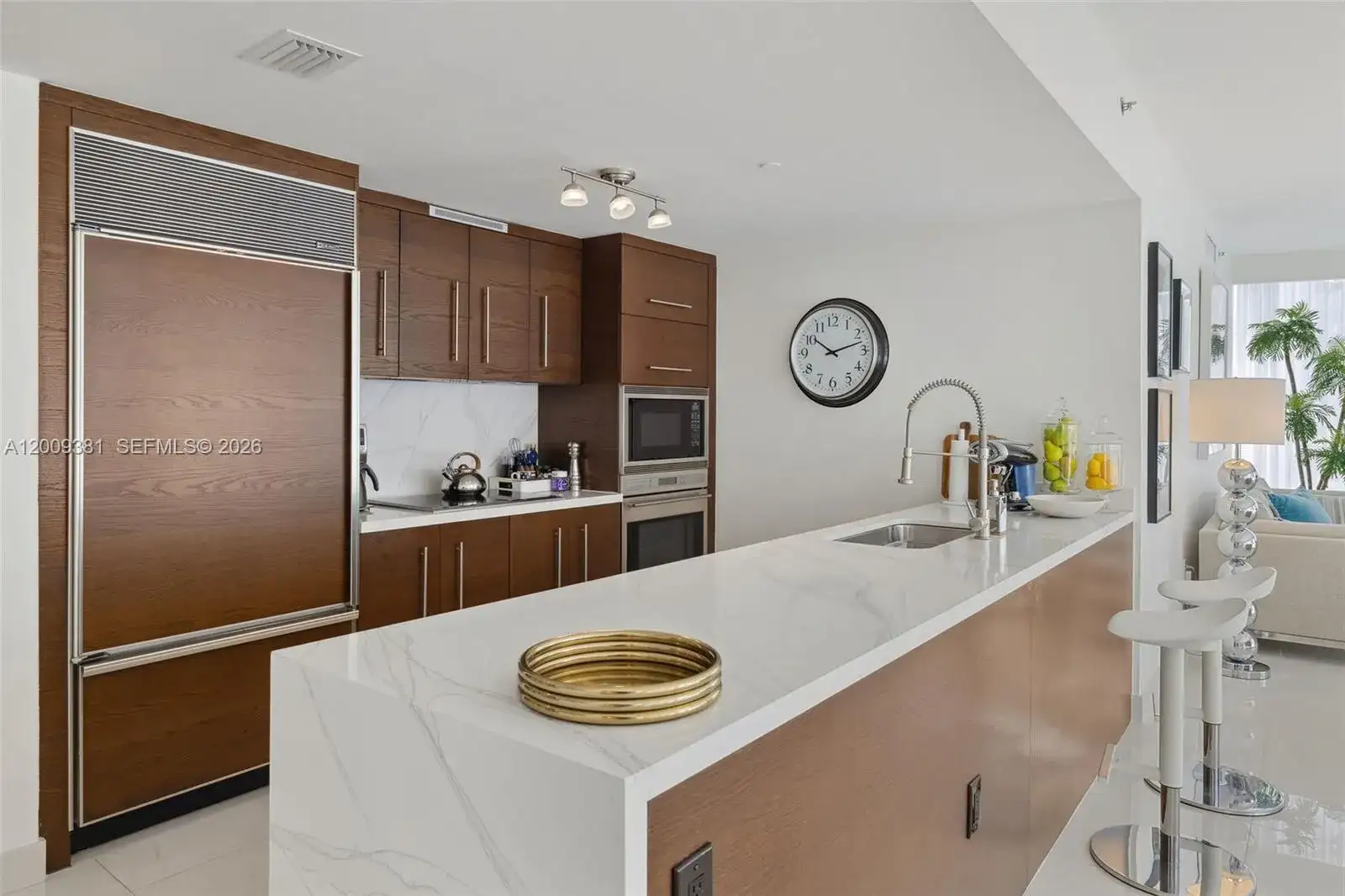 465 Brickell Ave # 701, Miami FL 33131 photo 5