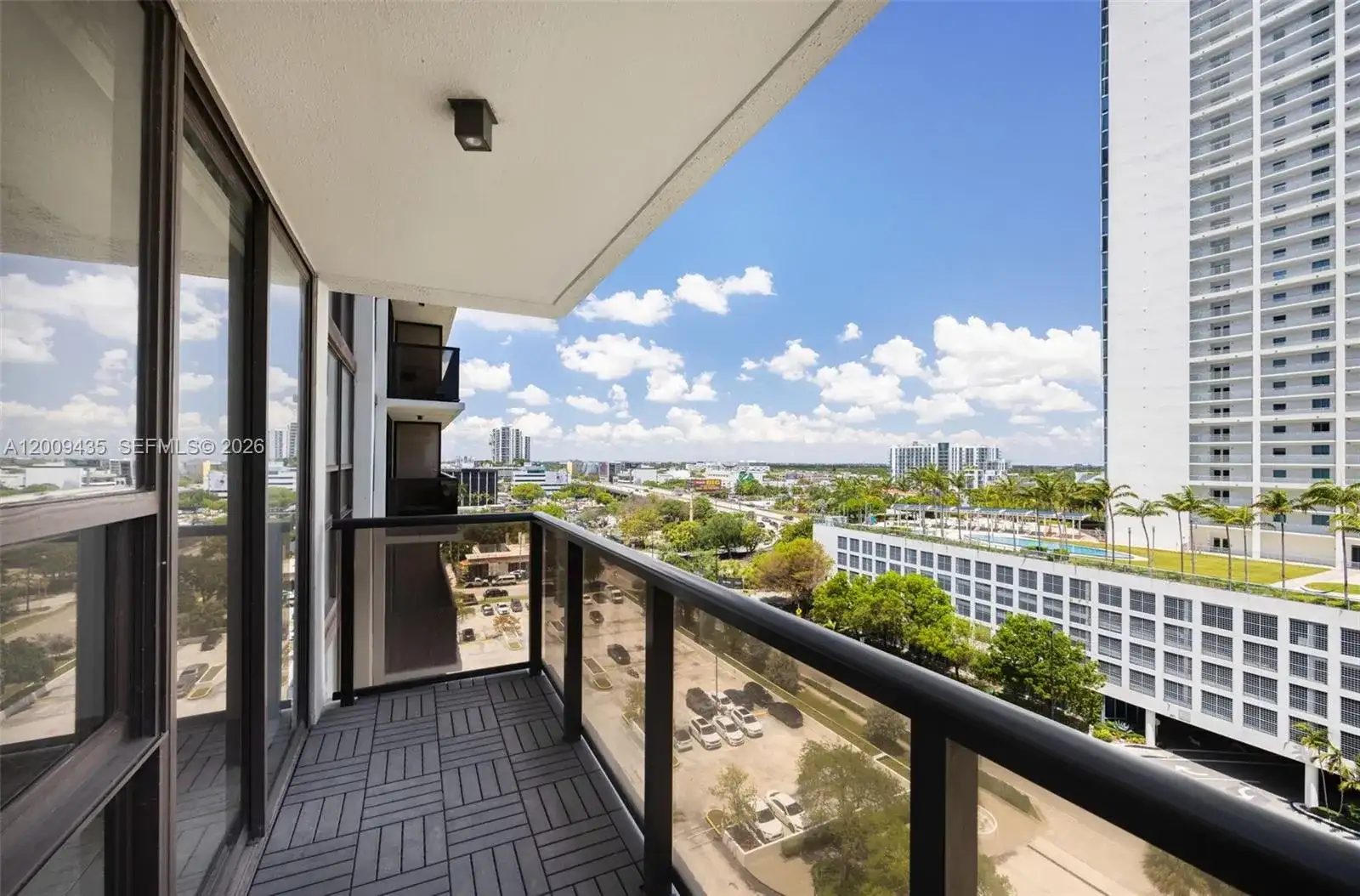 600 NE 36th St # 1109, Miami FL 33137 photo 3