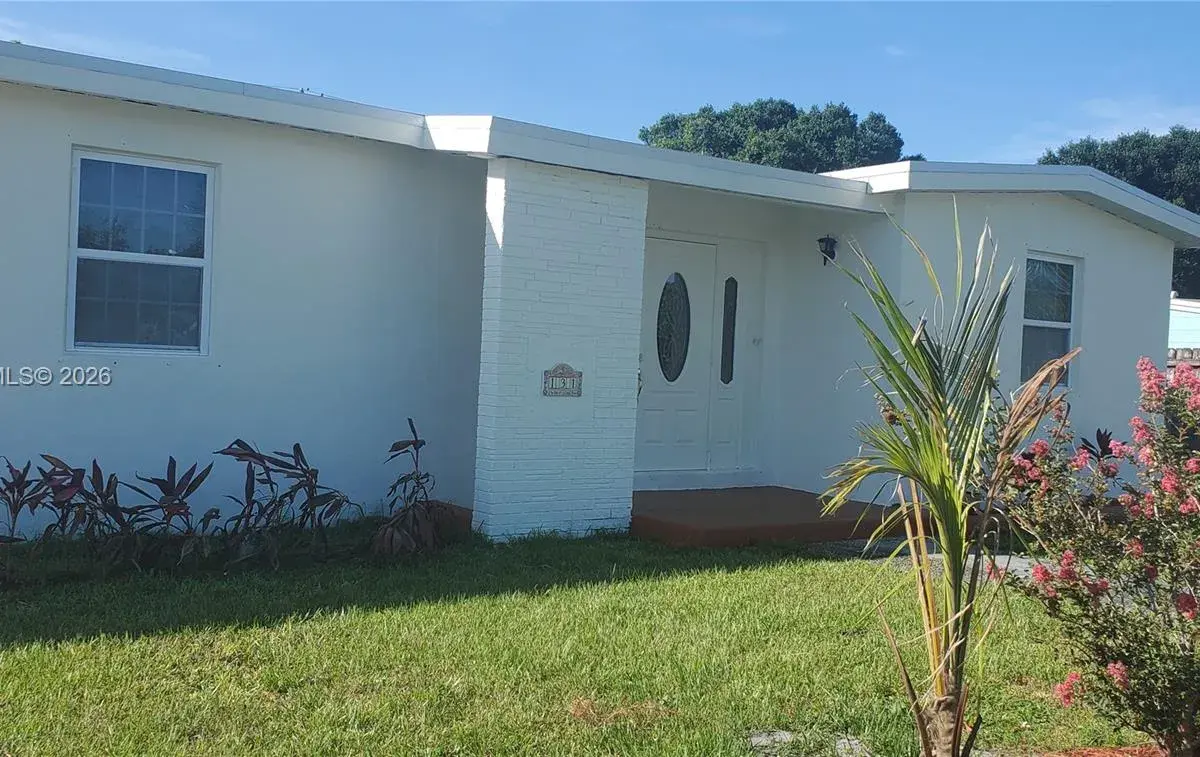 131 SE Serenata Ct, Port St. Lucie FL 34983
