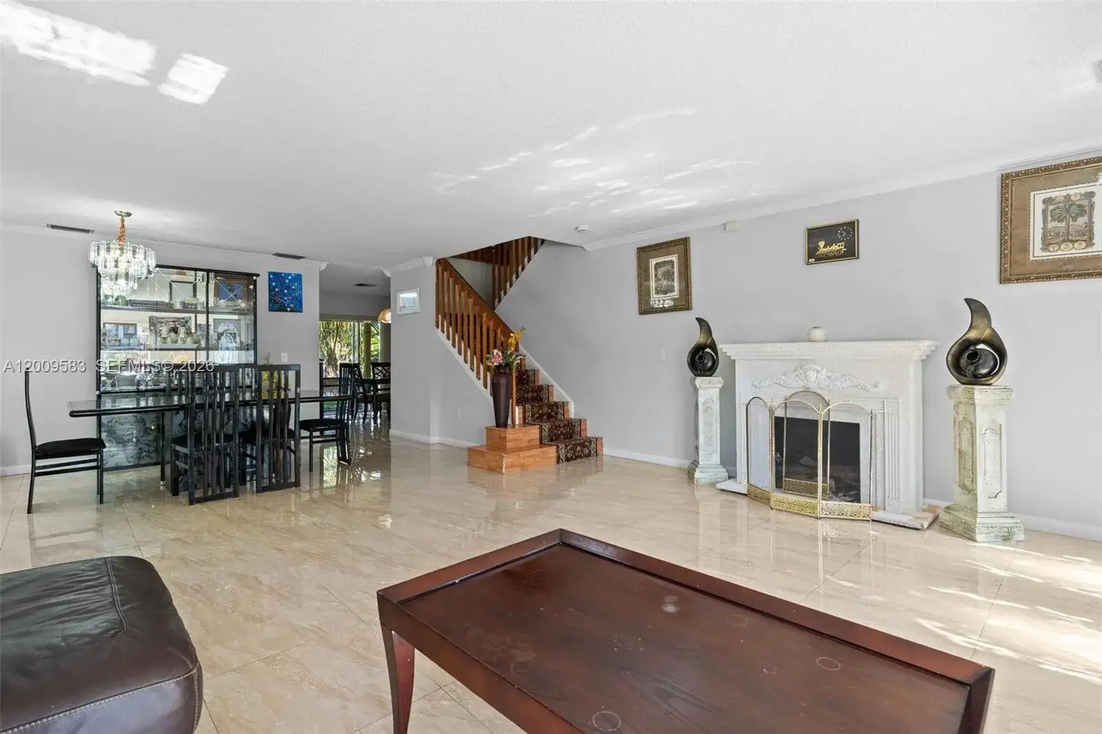 1001 SW 100th Ter, Pembroke Pines FL 33025 photo 2