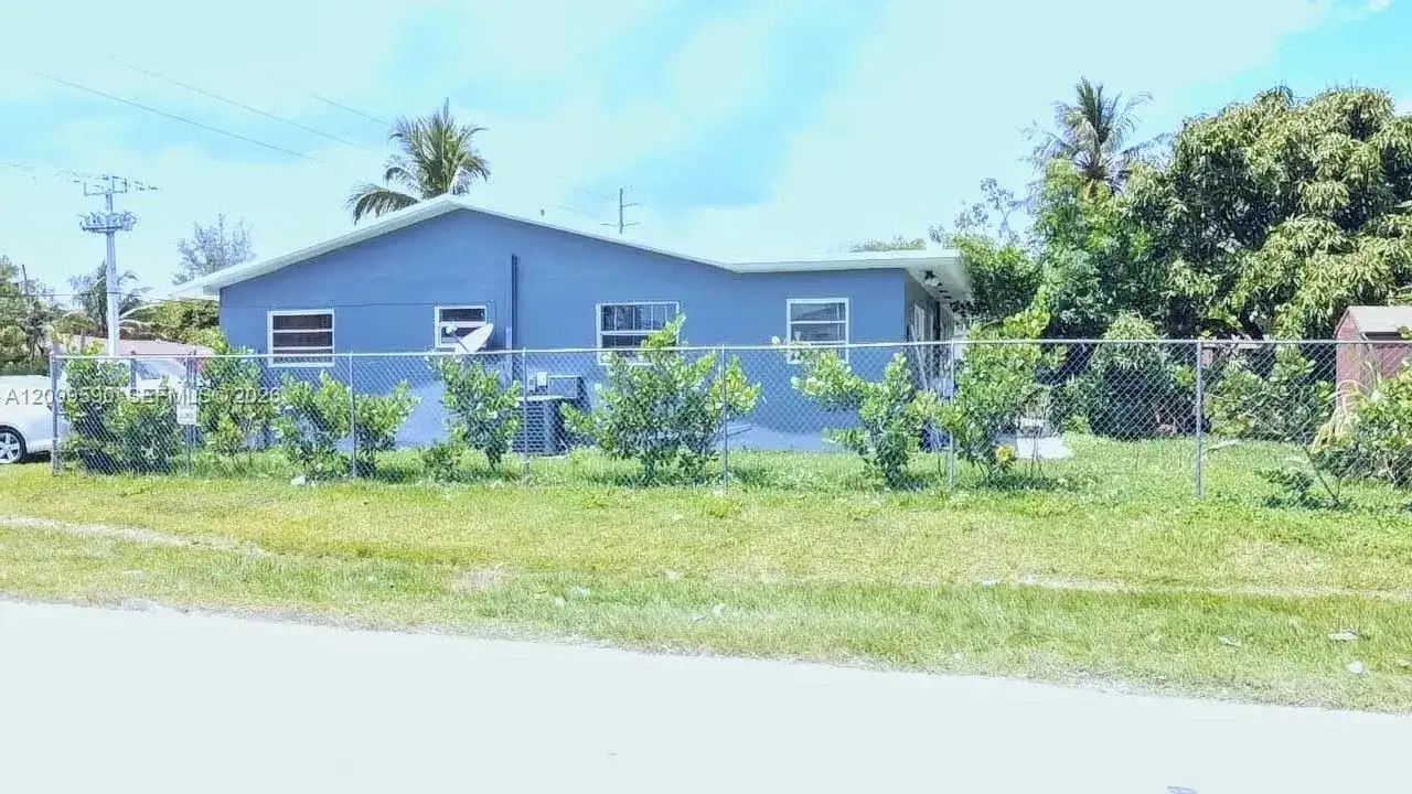 14615 NE 14th Ave, Miami FL 33161 photo 4