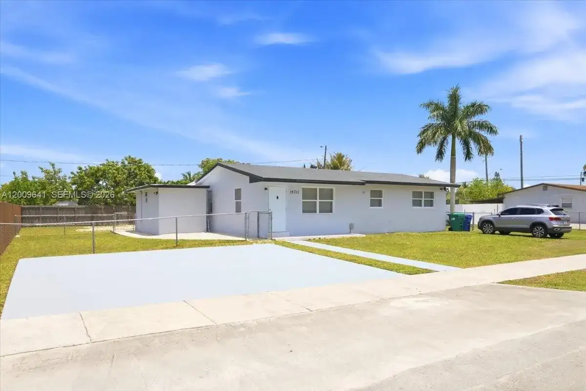 18711 SW 308th St, Homestead FL 33030 photo 4