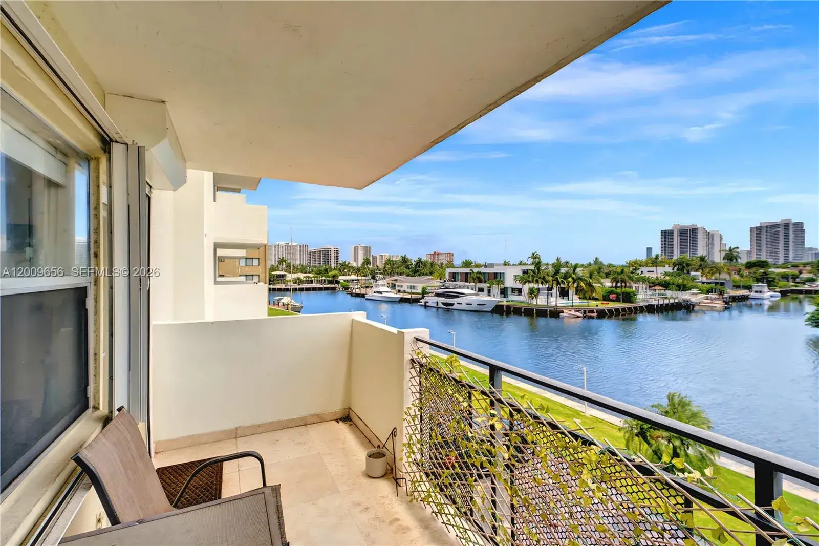 401 Golden Isles Dr # 307, Hallandale Beach FL 33009