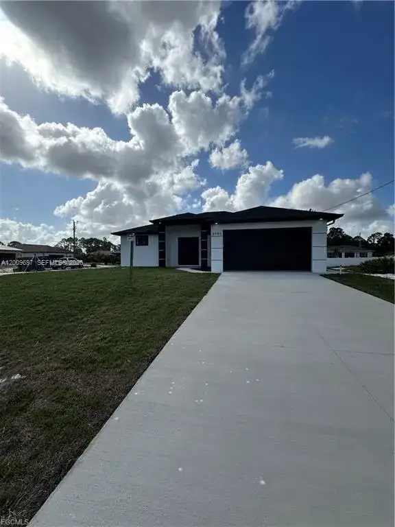 3701 28th ST SW, Lehigh Acres FL 33976 photo 2