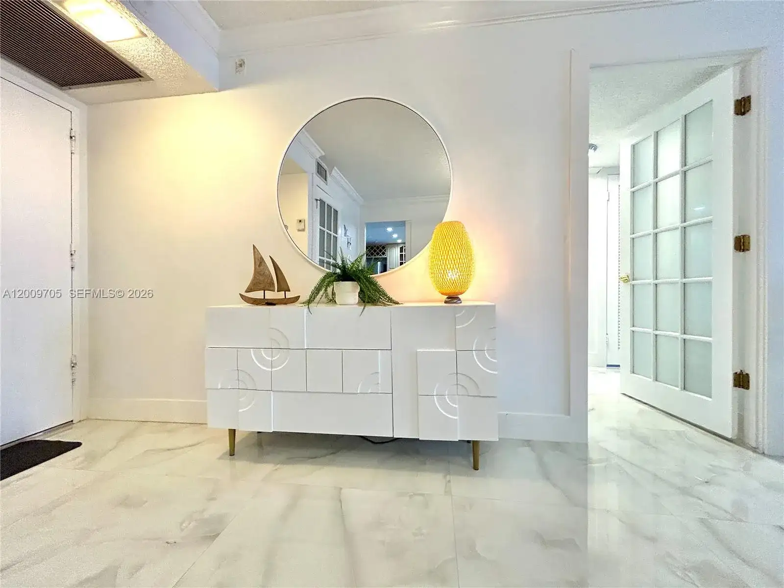 6039 Collins Ave # 1507, Miami Beach FL 33140 photo 3
