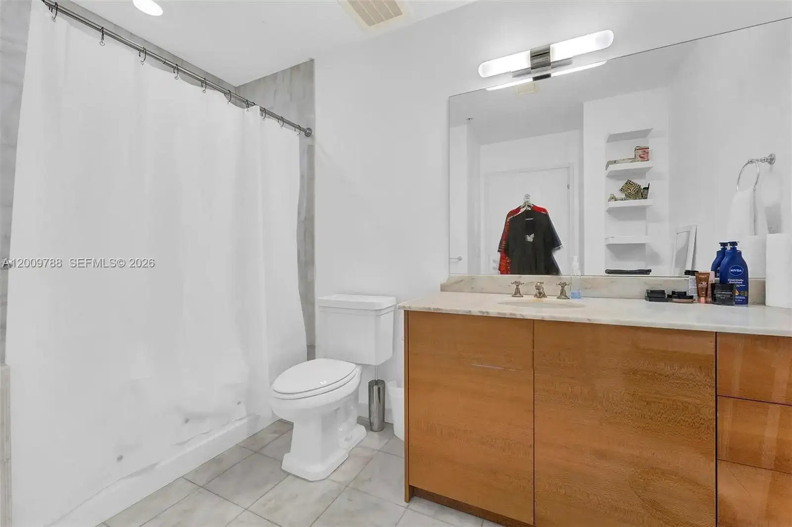 50 S Pointe Dr # 2102, Miami Beach FL 33139 photo 5