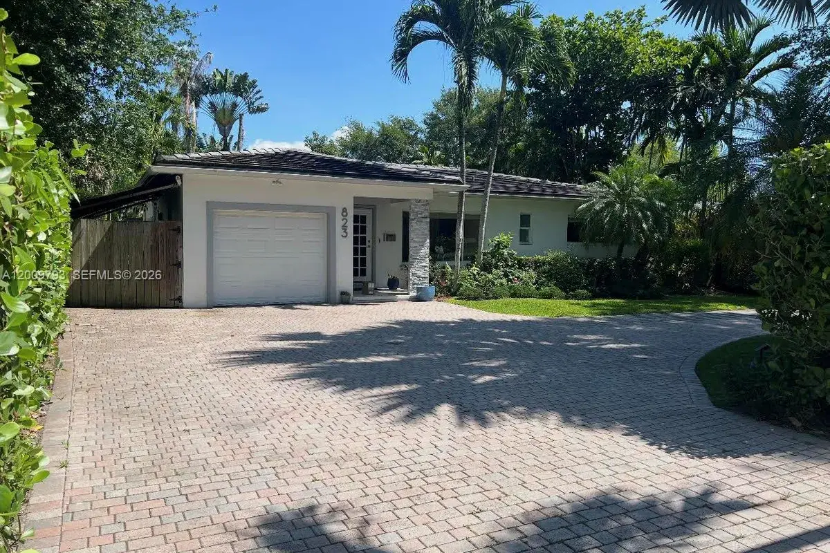 823 NE 107th St, Biscayne Park FL 33161