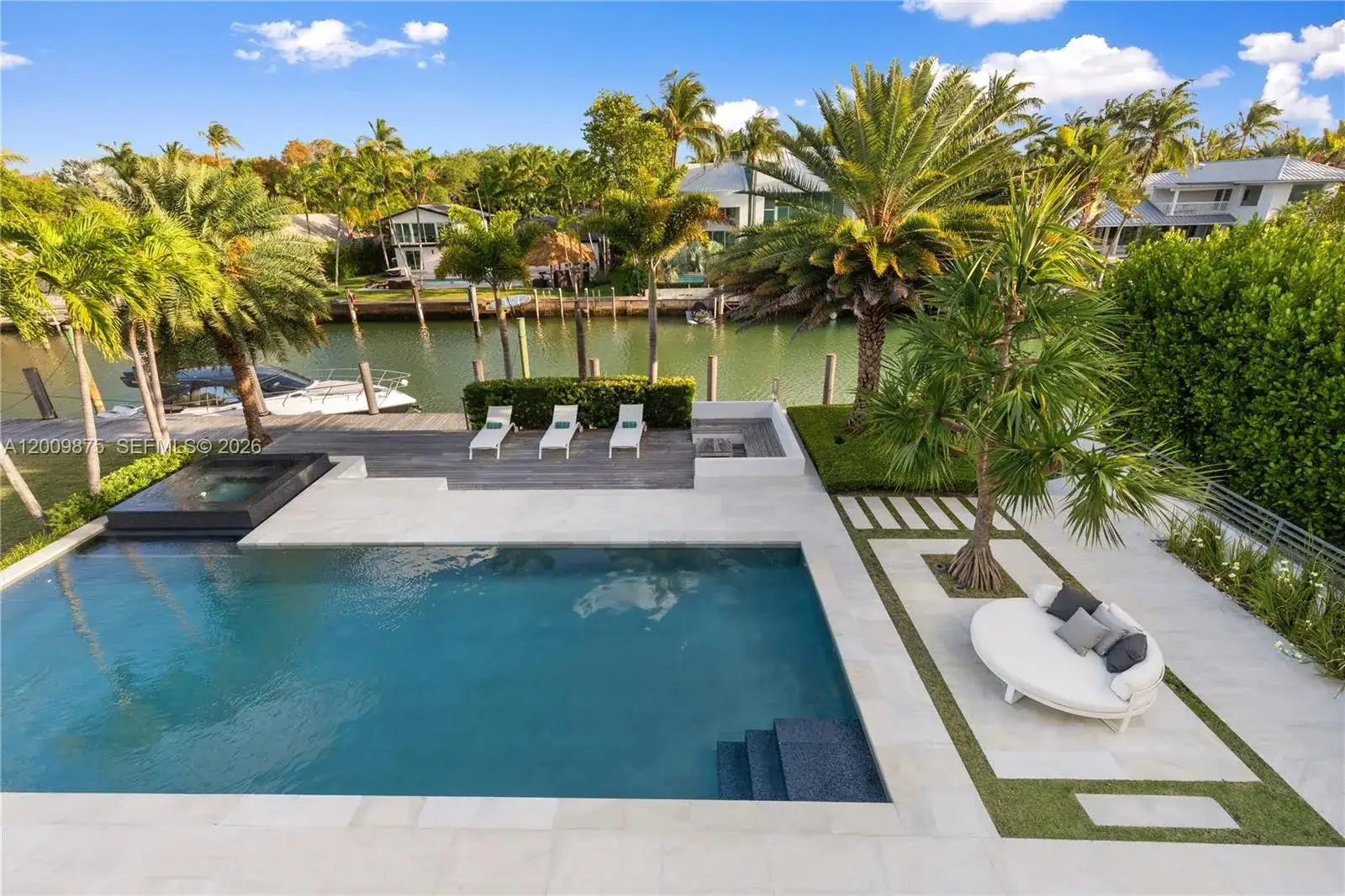 120 Knollwood Dr, Key Biscayne FL 33149 photo 4