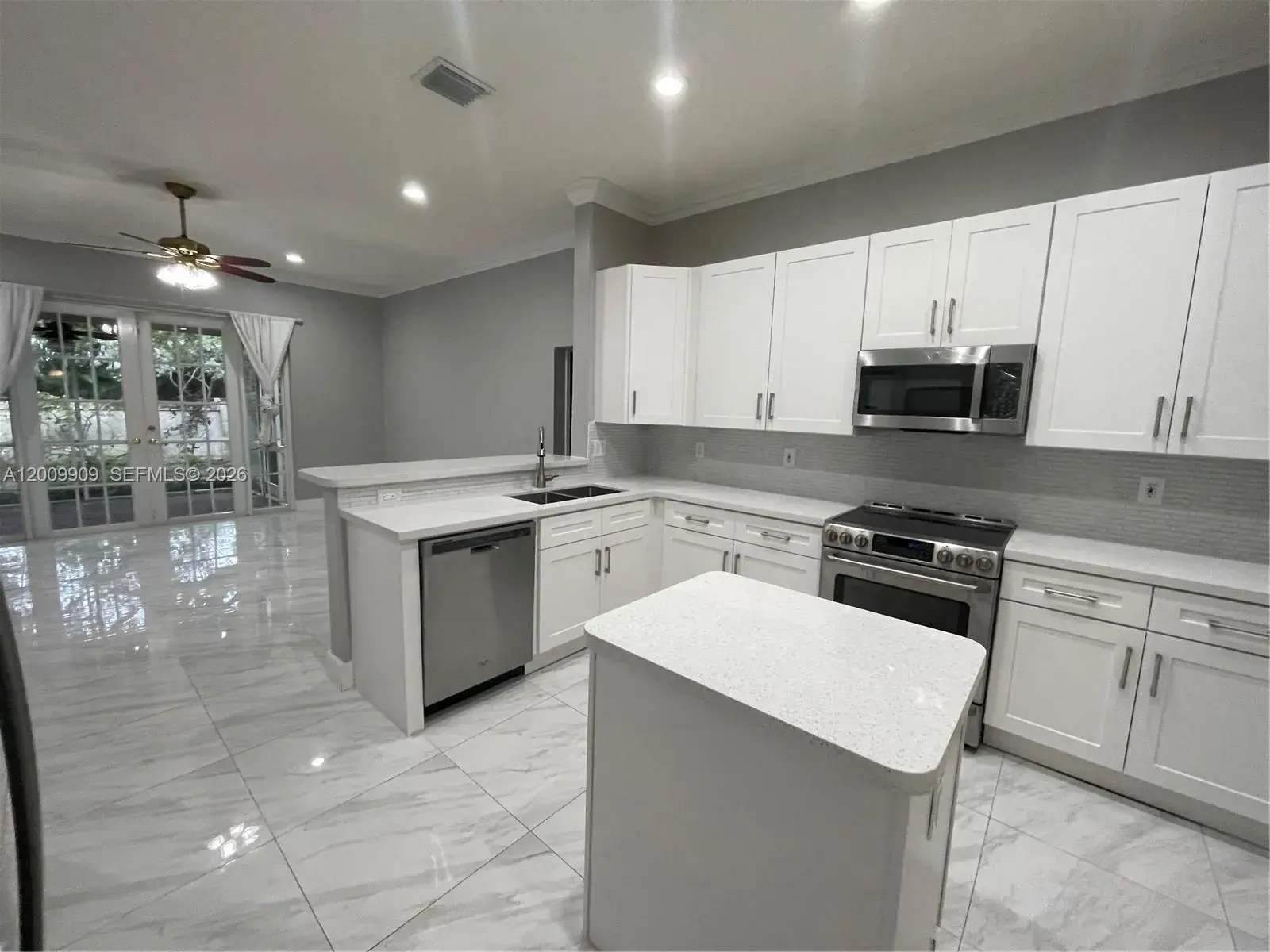 5263 SW 34th Way, Hollywood FL 33312