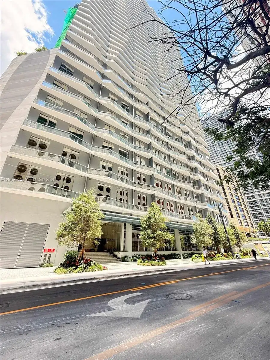 77 SE 5TH ST # 1811, Miami FL 33131 photo 5