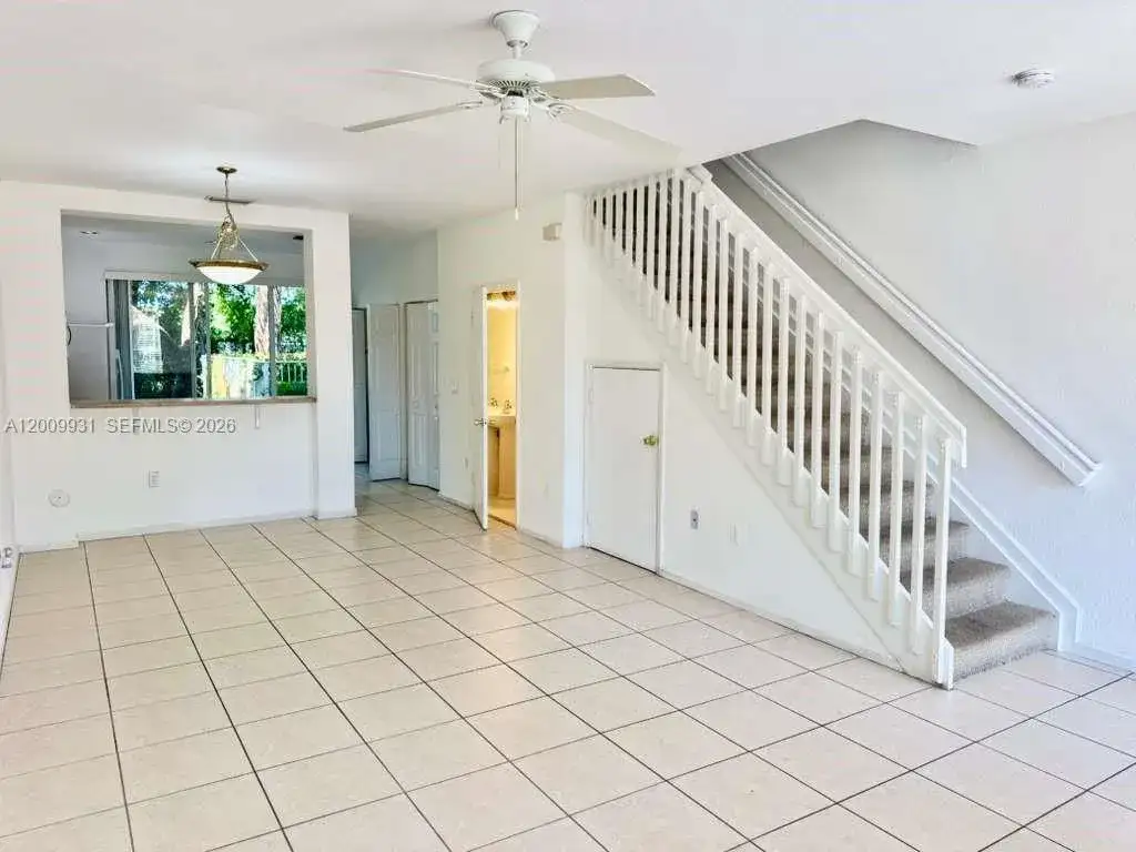 669 NW 42nd Ave, Plantation FL 33317 photo 3