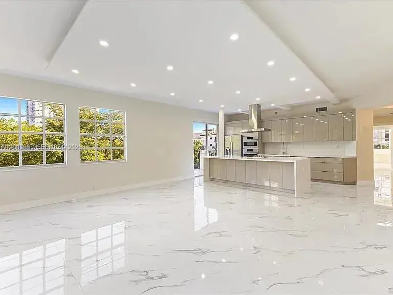 3900 Island Blvd # B408, Aventura FL 33160