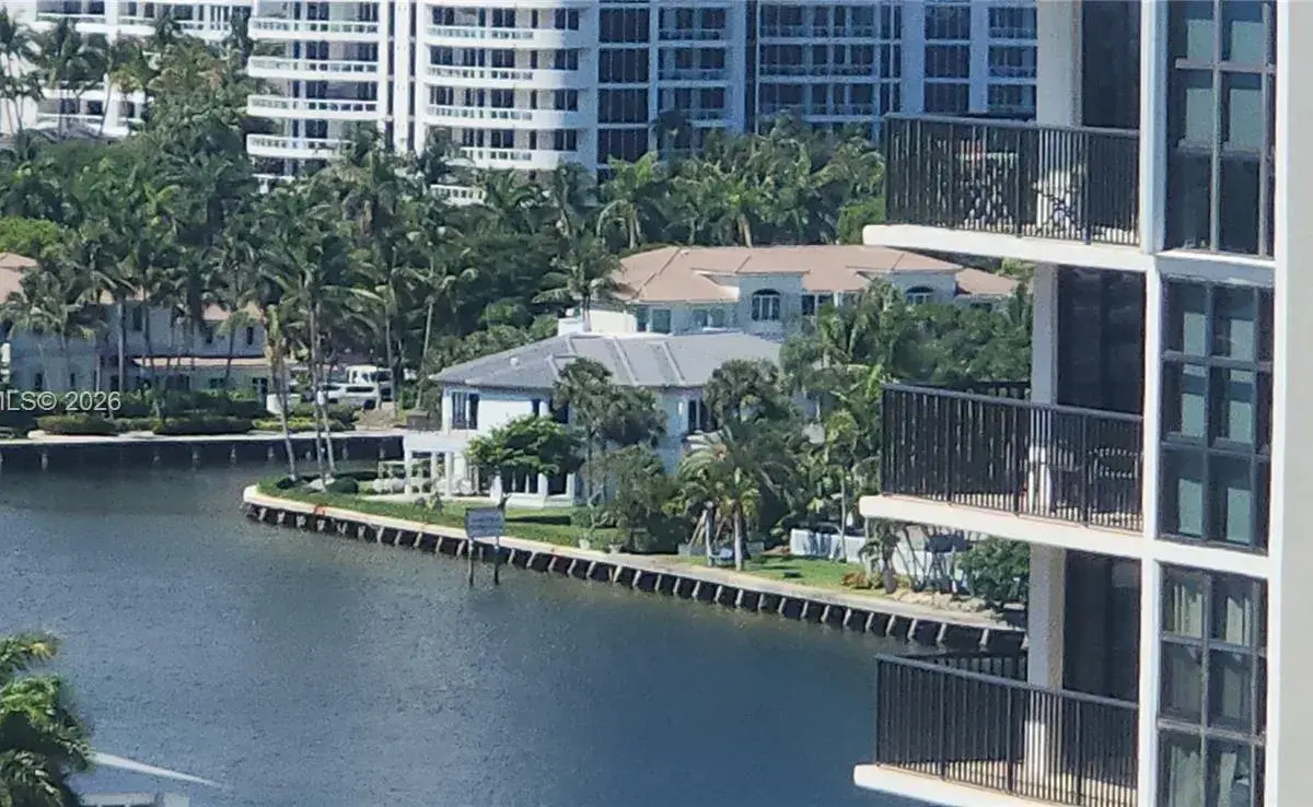 1985 S Ocean Dr # 14C, Hallandale Beach FL 33009