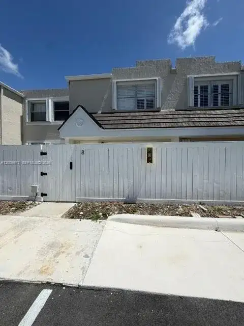 4590 SW 68th Ct Cir # 8, Miami FL 33155 photo 3