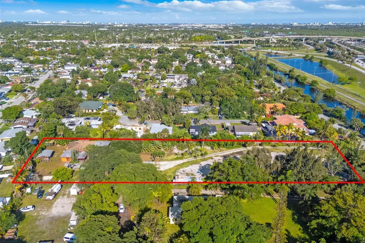 4351 SW 25th St, Fort Lauderdale FL 33317