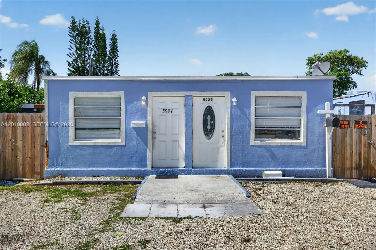 5925 SW 64th St, South Miami FL 33143 photo 2