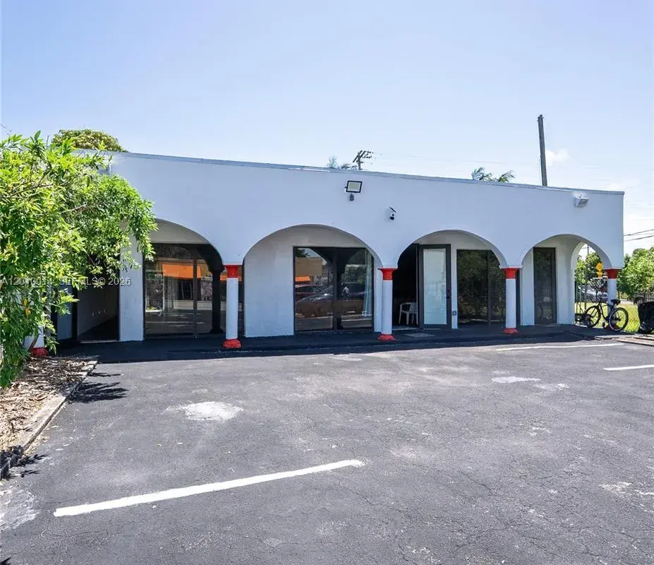 88 NW 54th St, Miami FL 33127