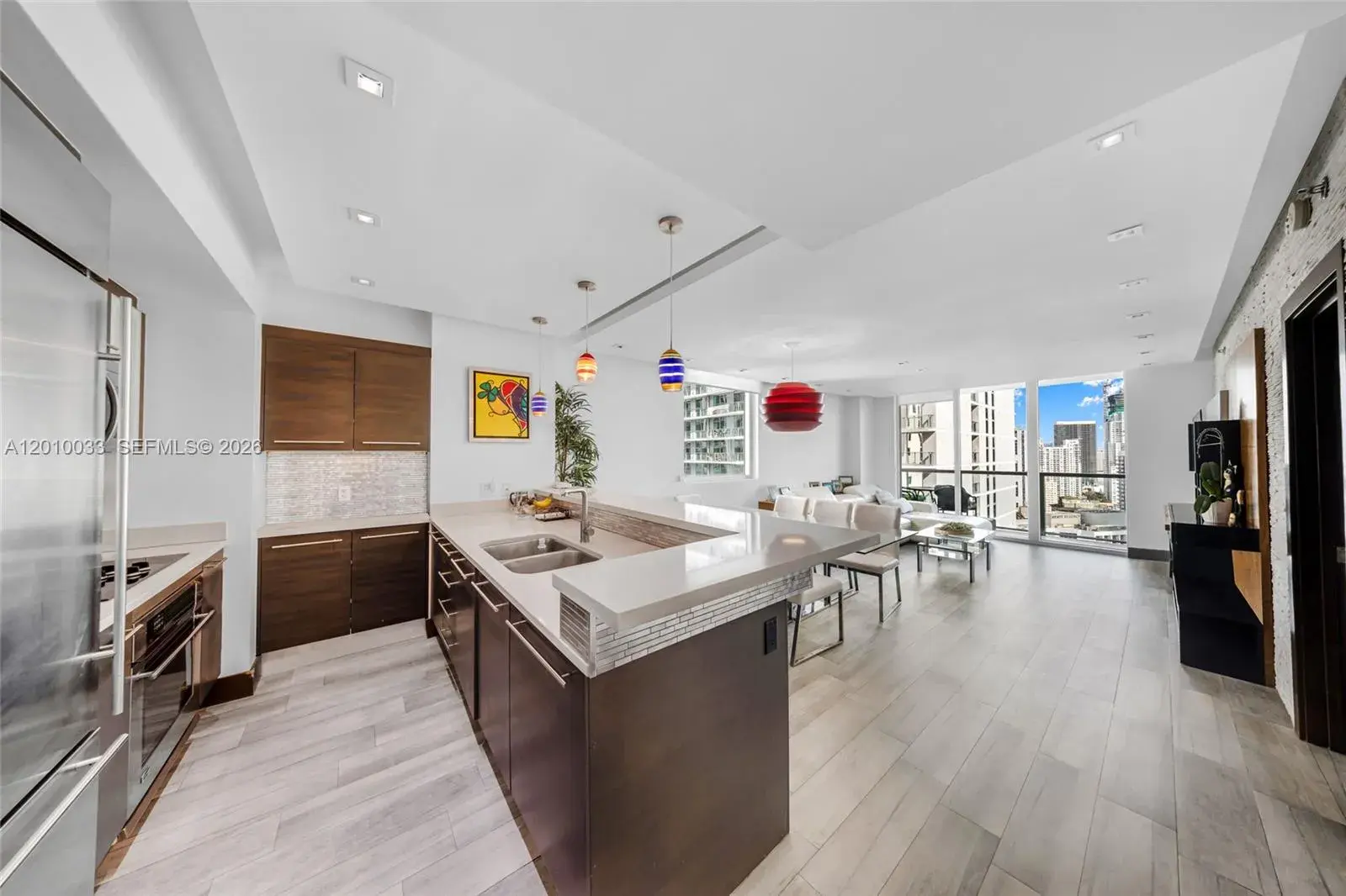 2 bedroom 2 bath Residential for sale at 500 Brickell Ave # 3707, Miami FL 33131