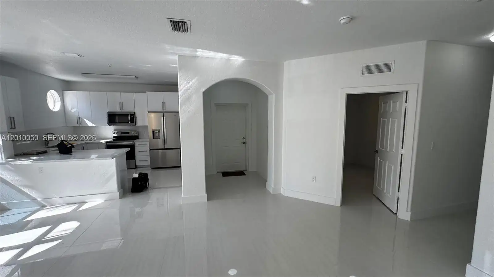 10012 NW 7th St # 112, Miami FL 33172 photo 4