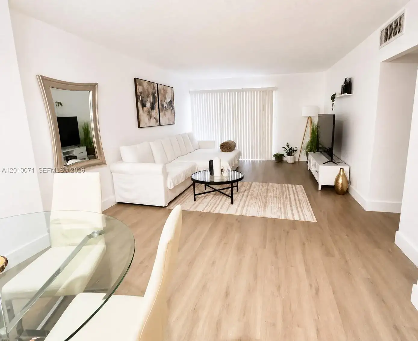 400 Kings Point Dr # 1224, Sunny Isles Beach FL 33160 photo 3