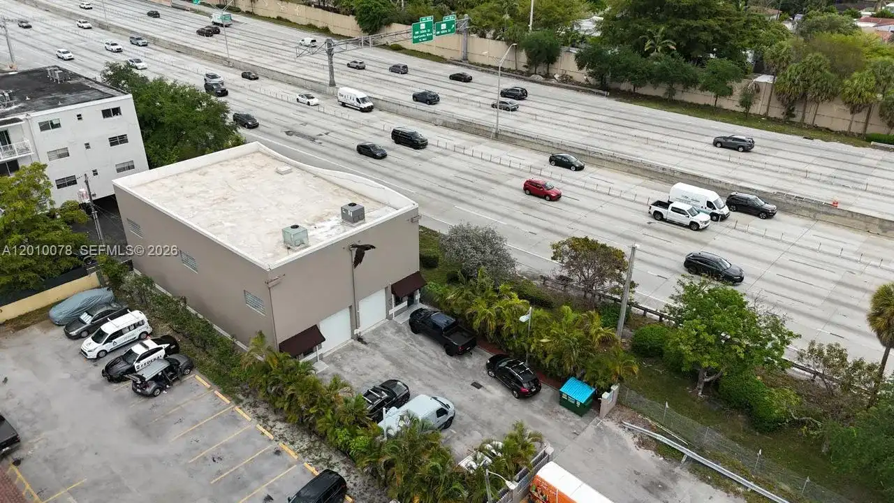 625 NW 121st St, North Miami FL 33168