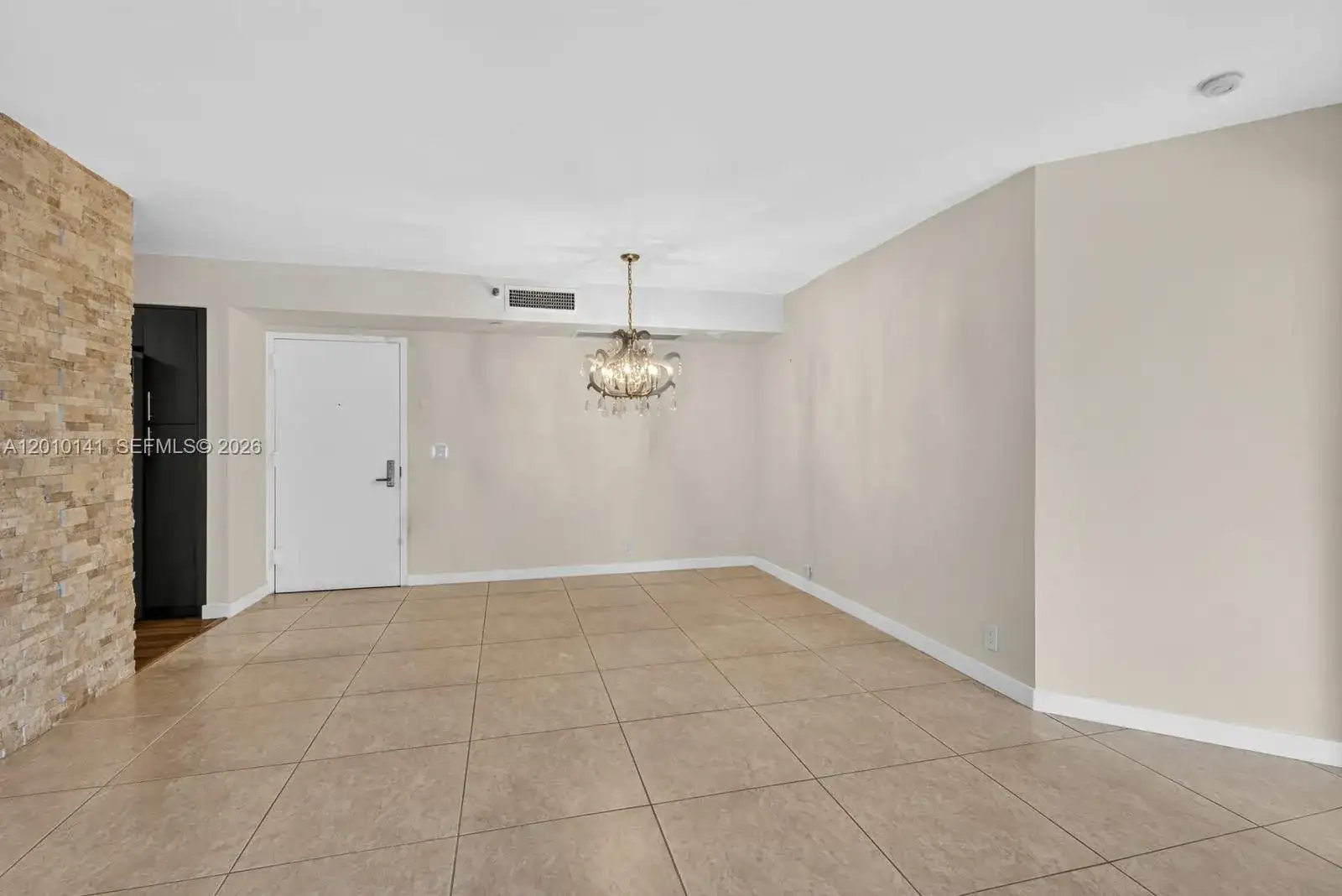 3500 Mystic Pointe Dr # 302, Aventura FL 33180 photo 3