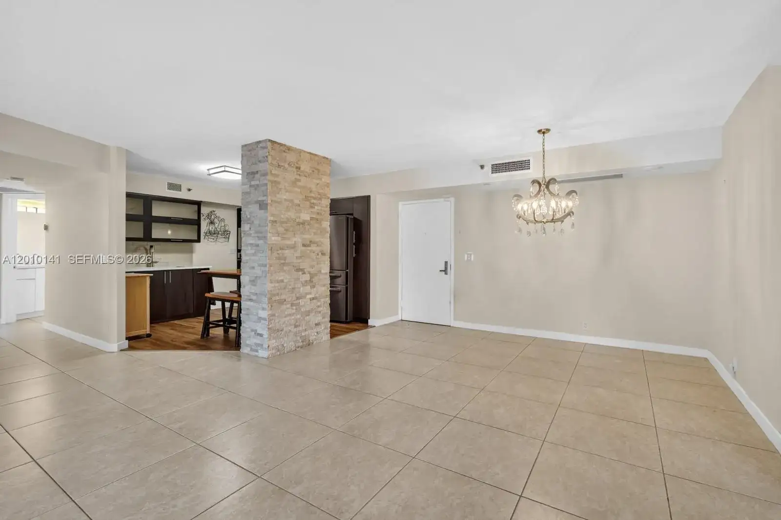 3500 Mystic Pointe Dr # 302, Aventura FL 33180 photo 4