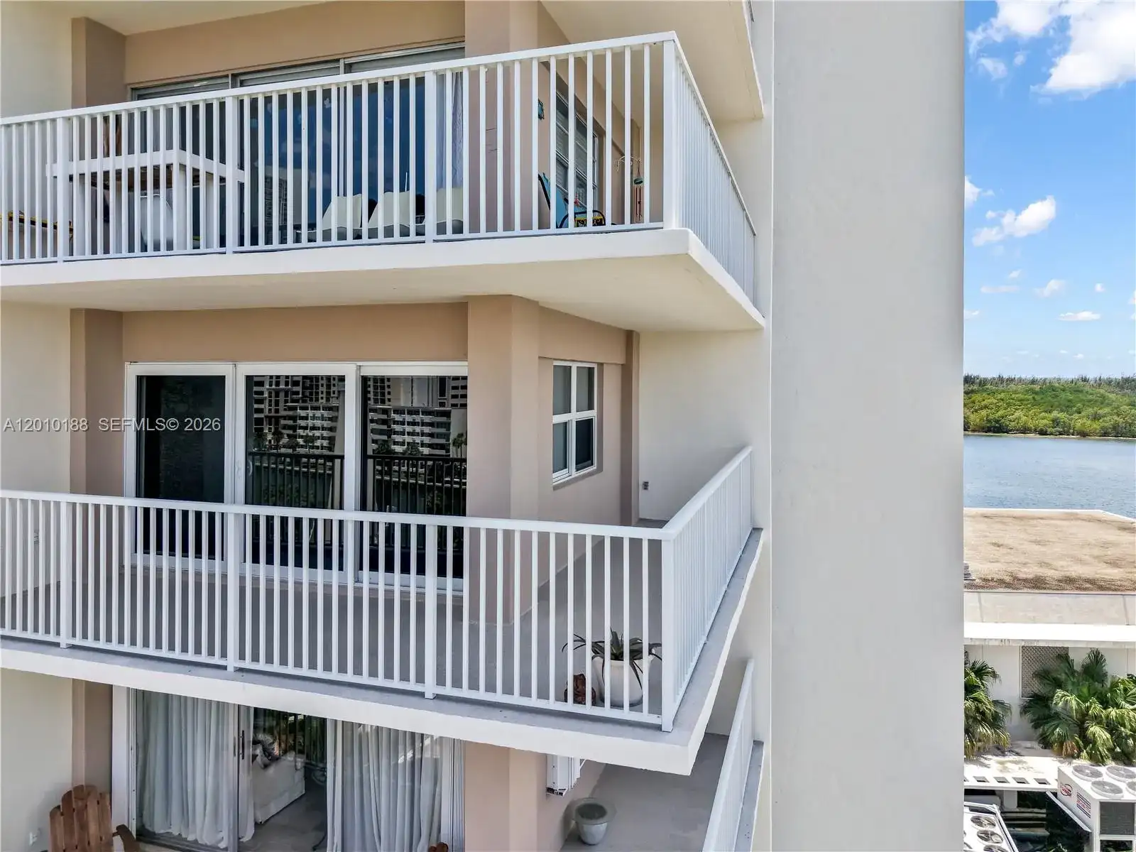 300 Bayview Dr # 605, Sunny Isles Beach FL 33160 photo 5