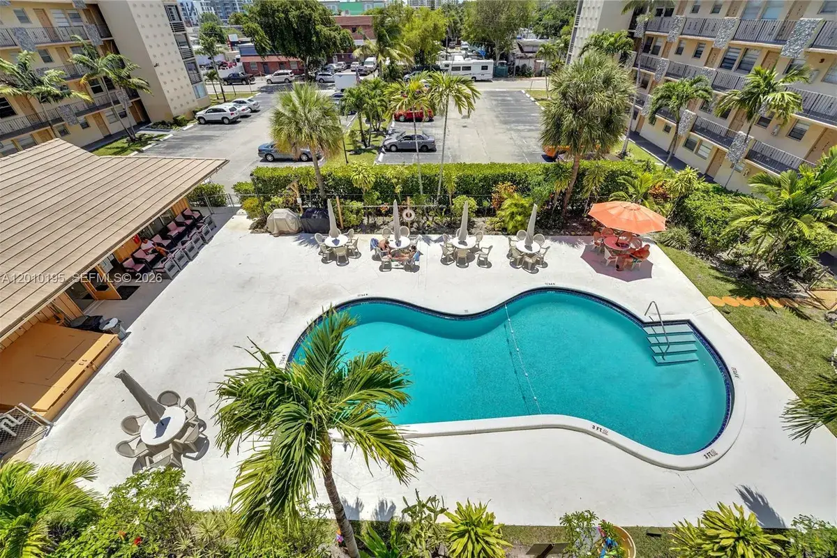 2145 Pierce Street # 417, Hollywood FL 33020