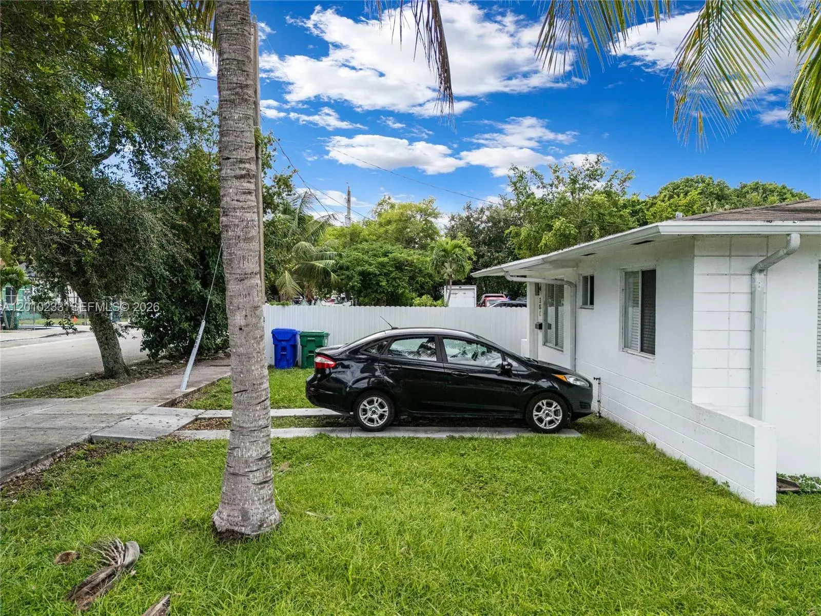 301 NW 34th St, Miami FL 33127
