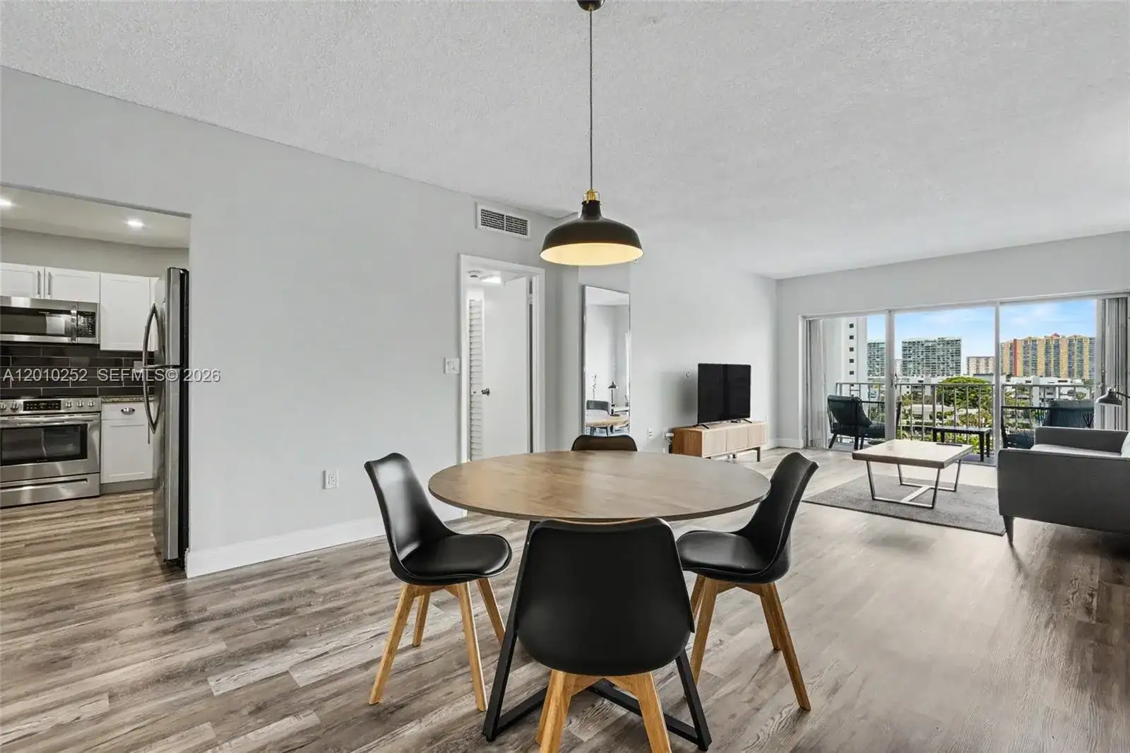 500 Bayview Dr # 727, Sunny Isles Beach FL 33160 photo 5