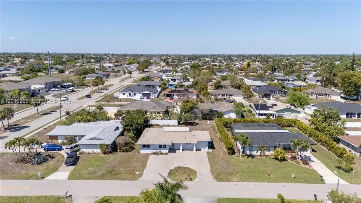 105 SE 45th, Other City - In The State Of Florida FL 33904 photo 3