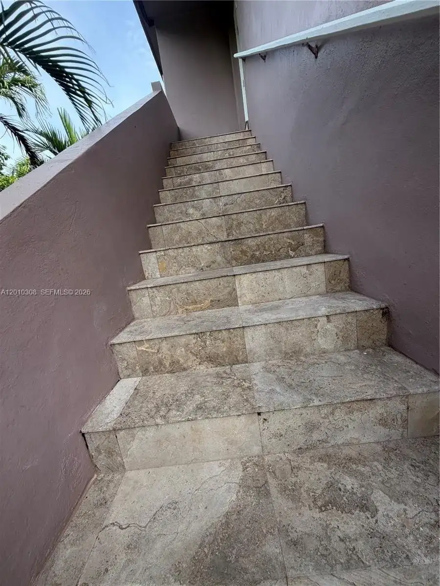 6201 SW 21st St # 6203, Miami FL 33155 photo 2