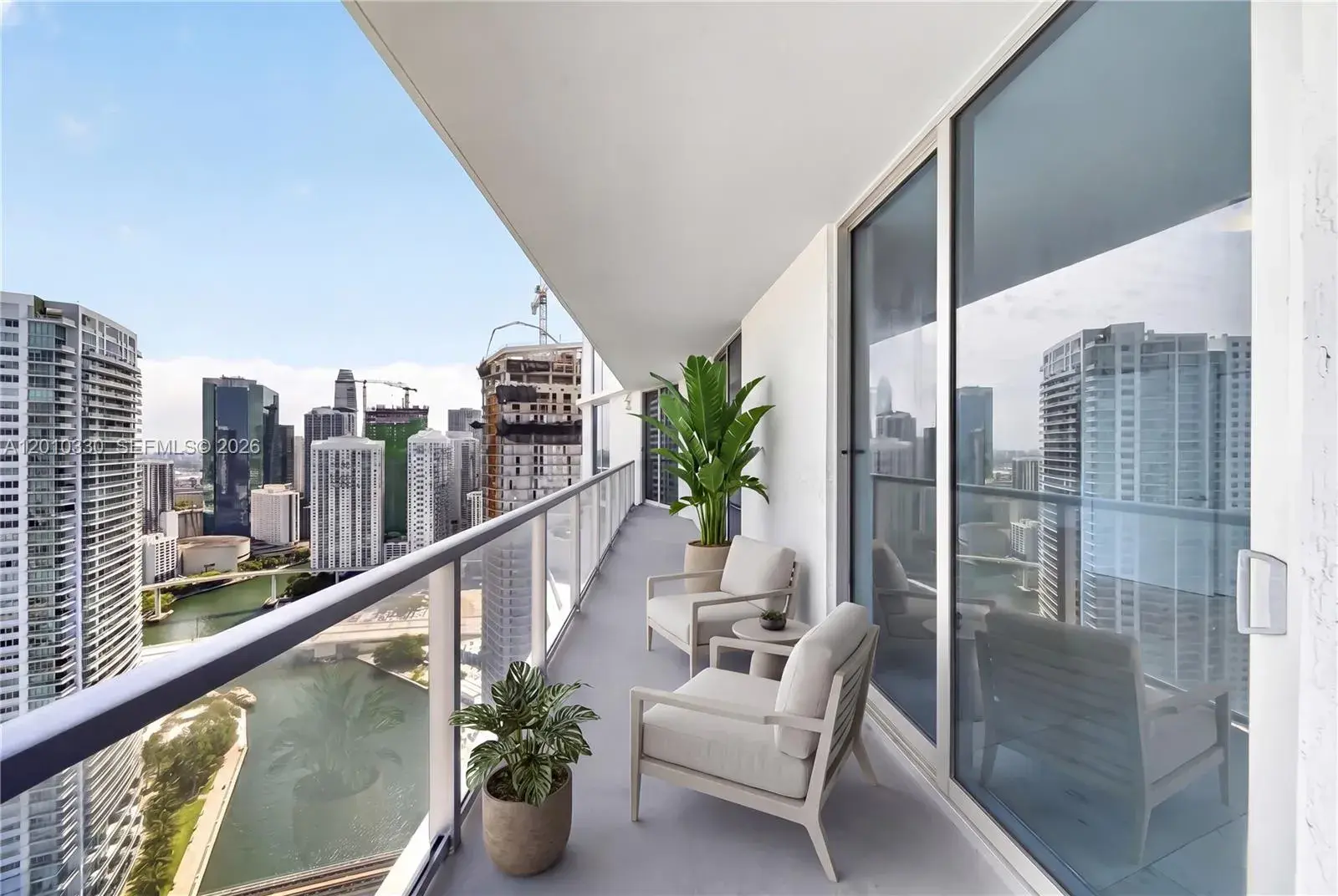 2 bedroom 2 bath Residential for sale at 185 SW 7th St # 4209, Miami FL 33130