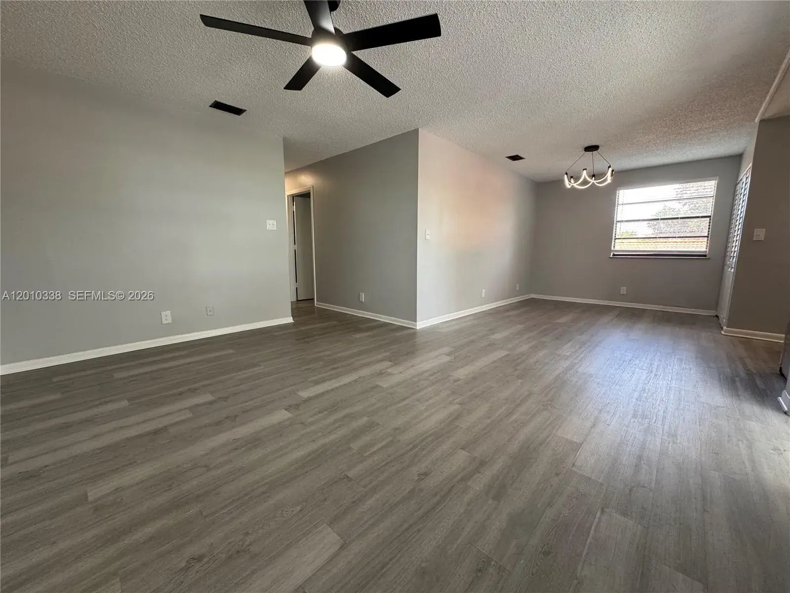 10947 NW 45th St, Coral Springs FL 33065