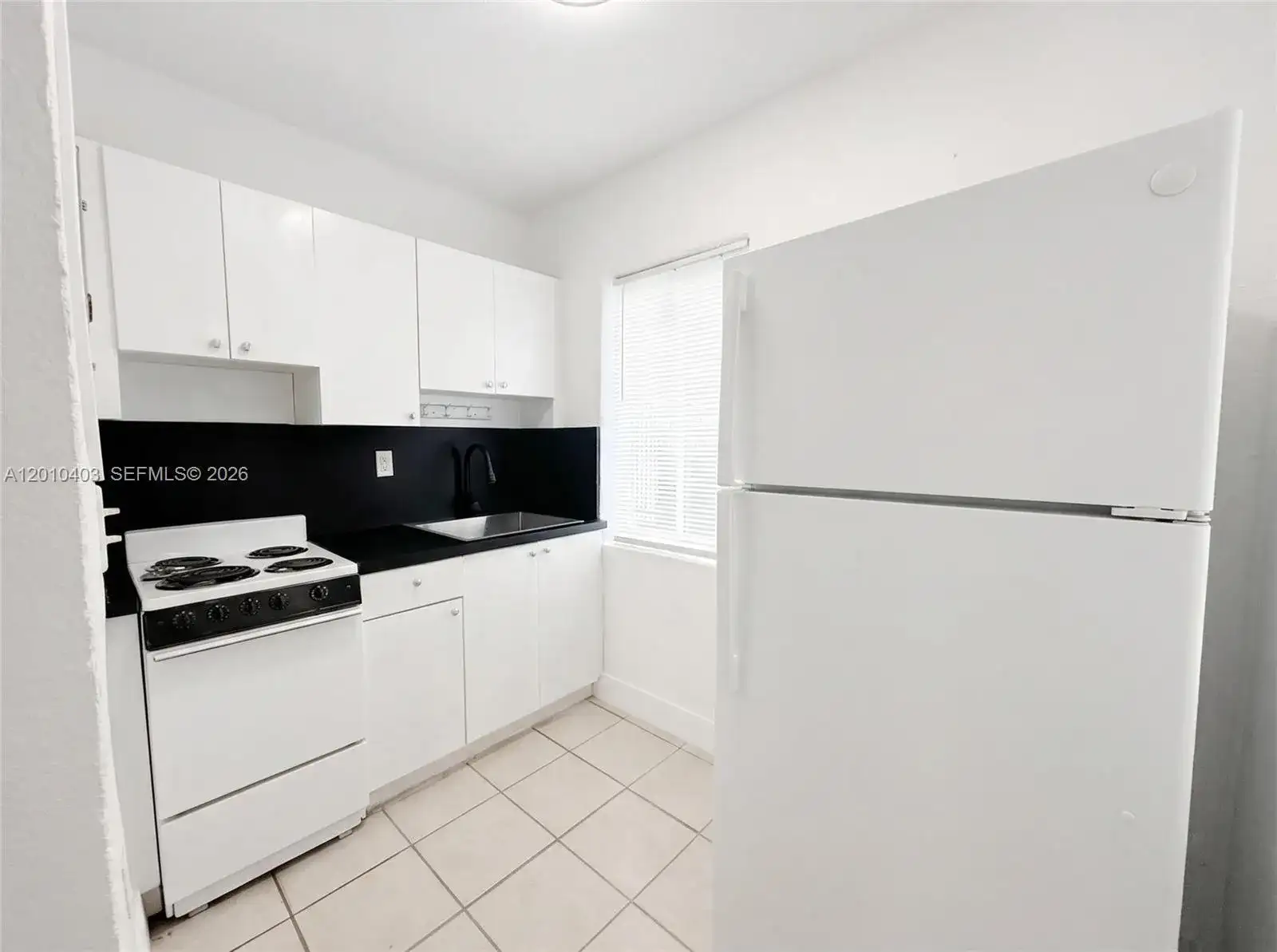 420 NW 10th St # 1, Miami FL 33136 photo 4