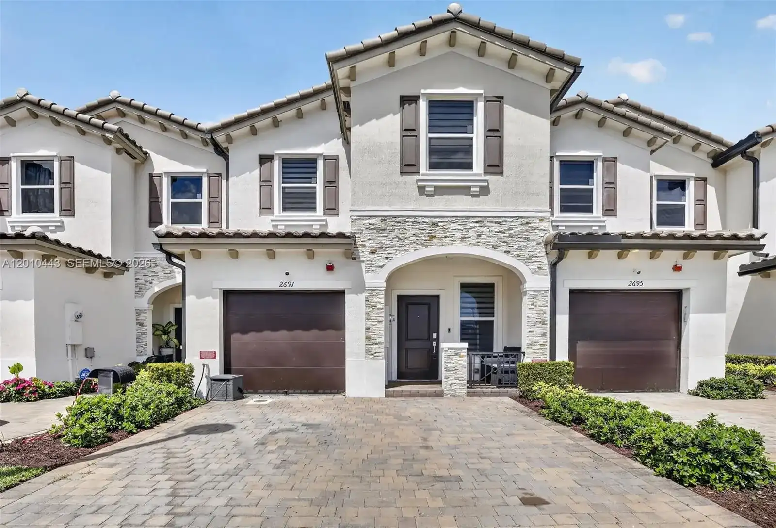 2691 NW 55th Way, Lauderhill FL 33313