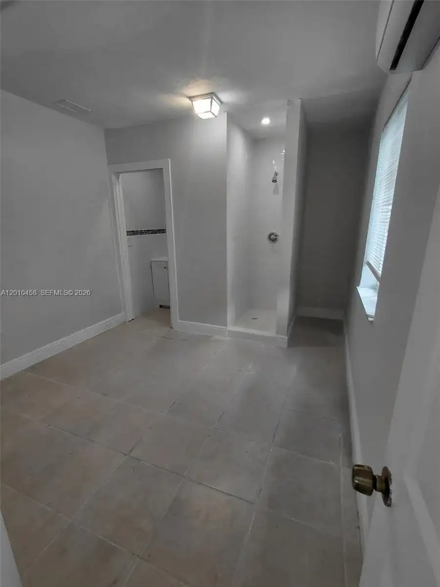 7555 SW 28th St Rd, Miami FL 33155 photo 3