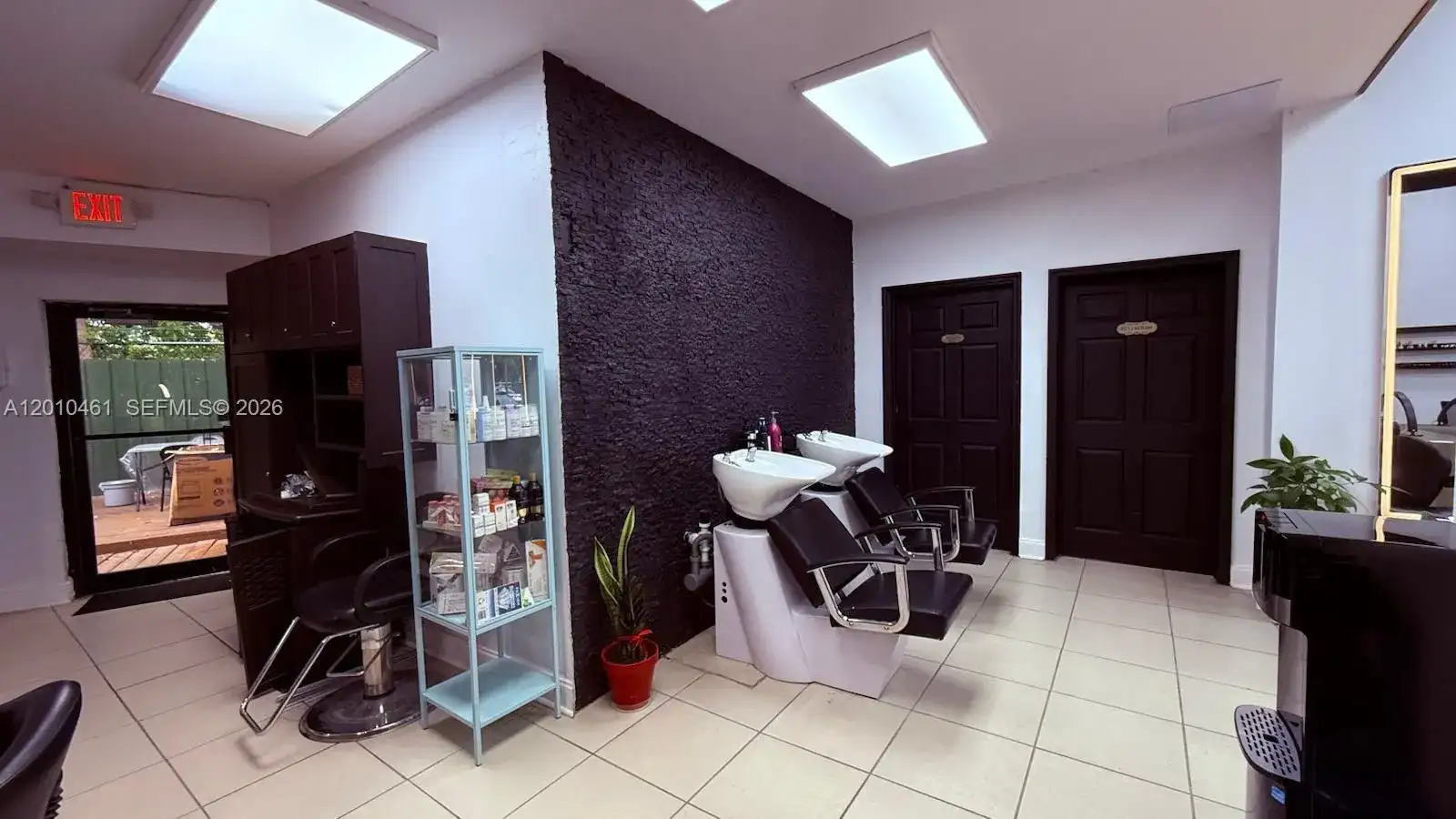 9610 Fontainebleau Blvd, Miami FL 33172 photo 5